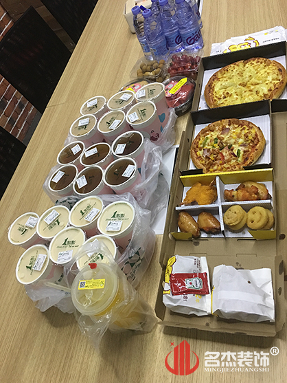 是什么样的装修设计公司能让质料商准备下昼茶的？？？？？？？